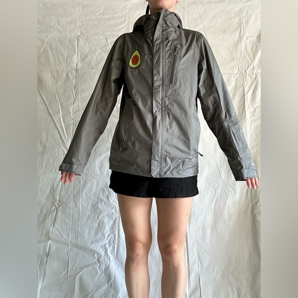 L.L. Bean Raincoat - Picture 3 of 13